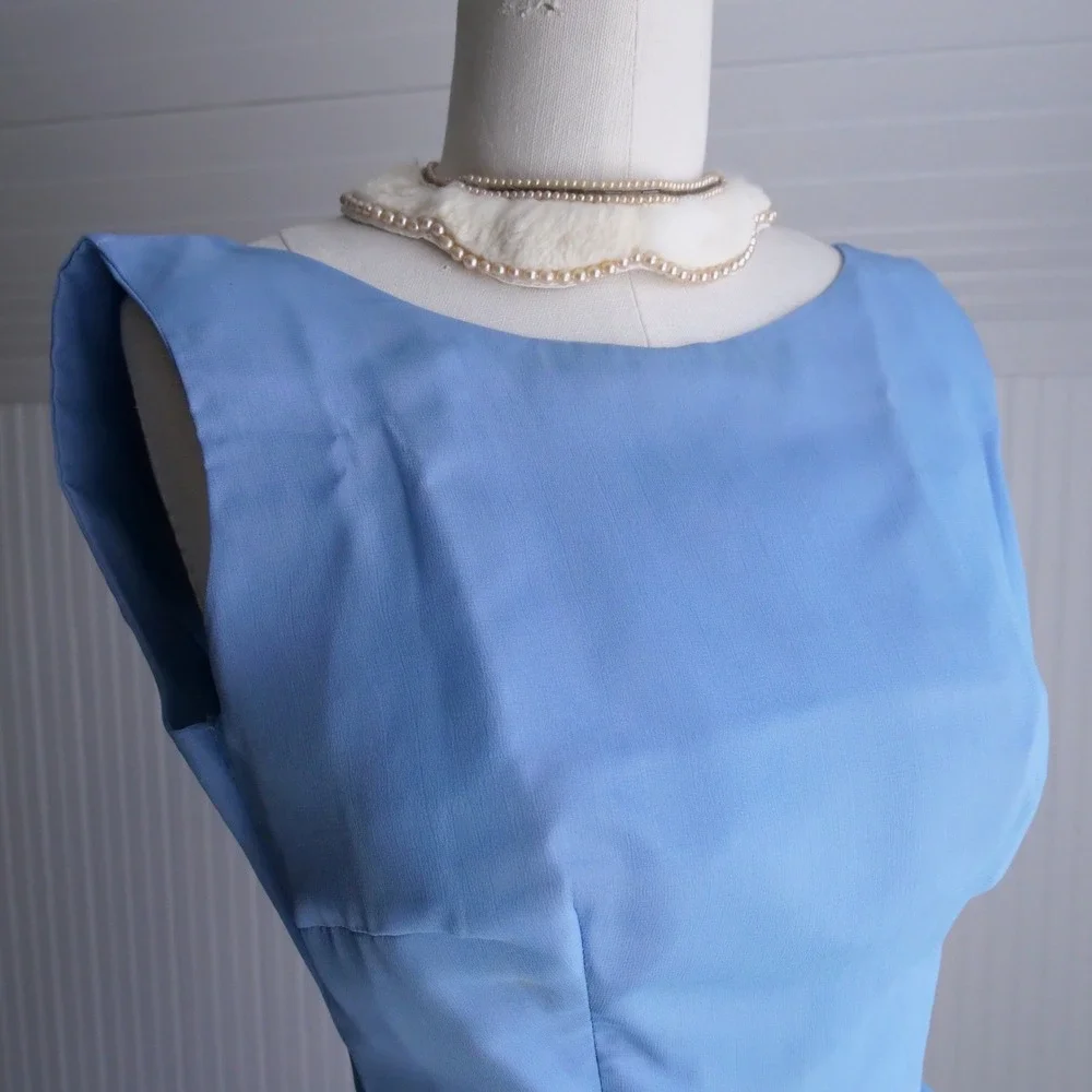 The sweetest vintage 1960s‎ Art Craft ivory rabbit fur and pearly collar